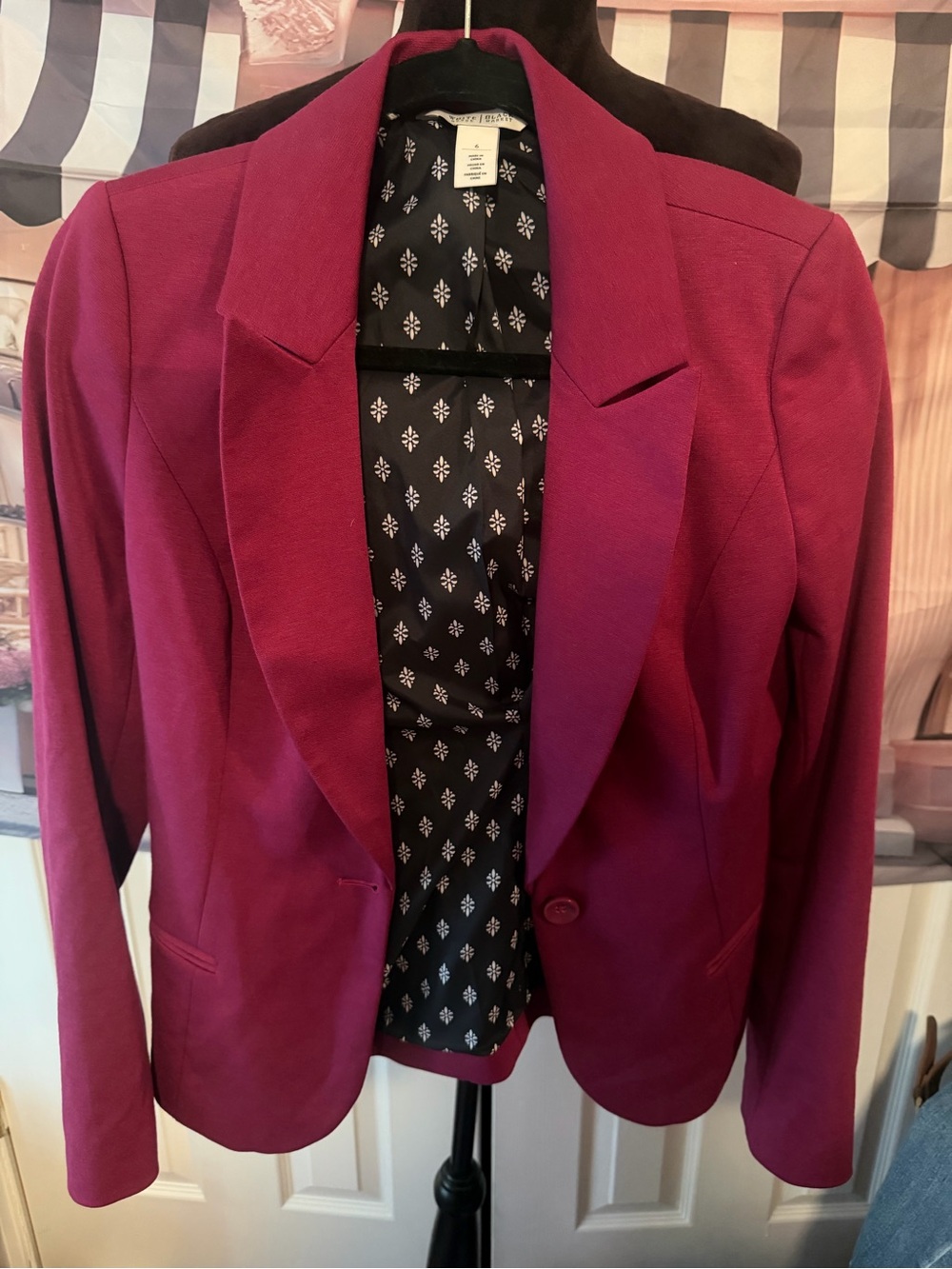 White House Black Market Raspberry Tailored Blazer